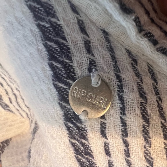 Rip Curl Button-up Shirt Women’s S Striped White Gray Long Sleeve Casual Beach - Picture 8 of 8